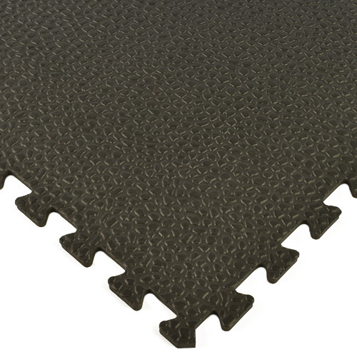 Pebble mat corner